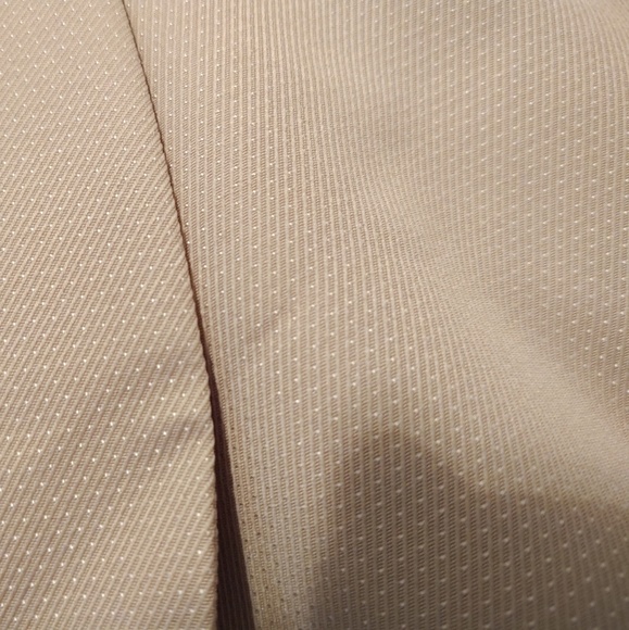 Gorgeous light tan career skirt suit. - Picture 2 of 6